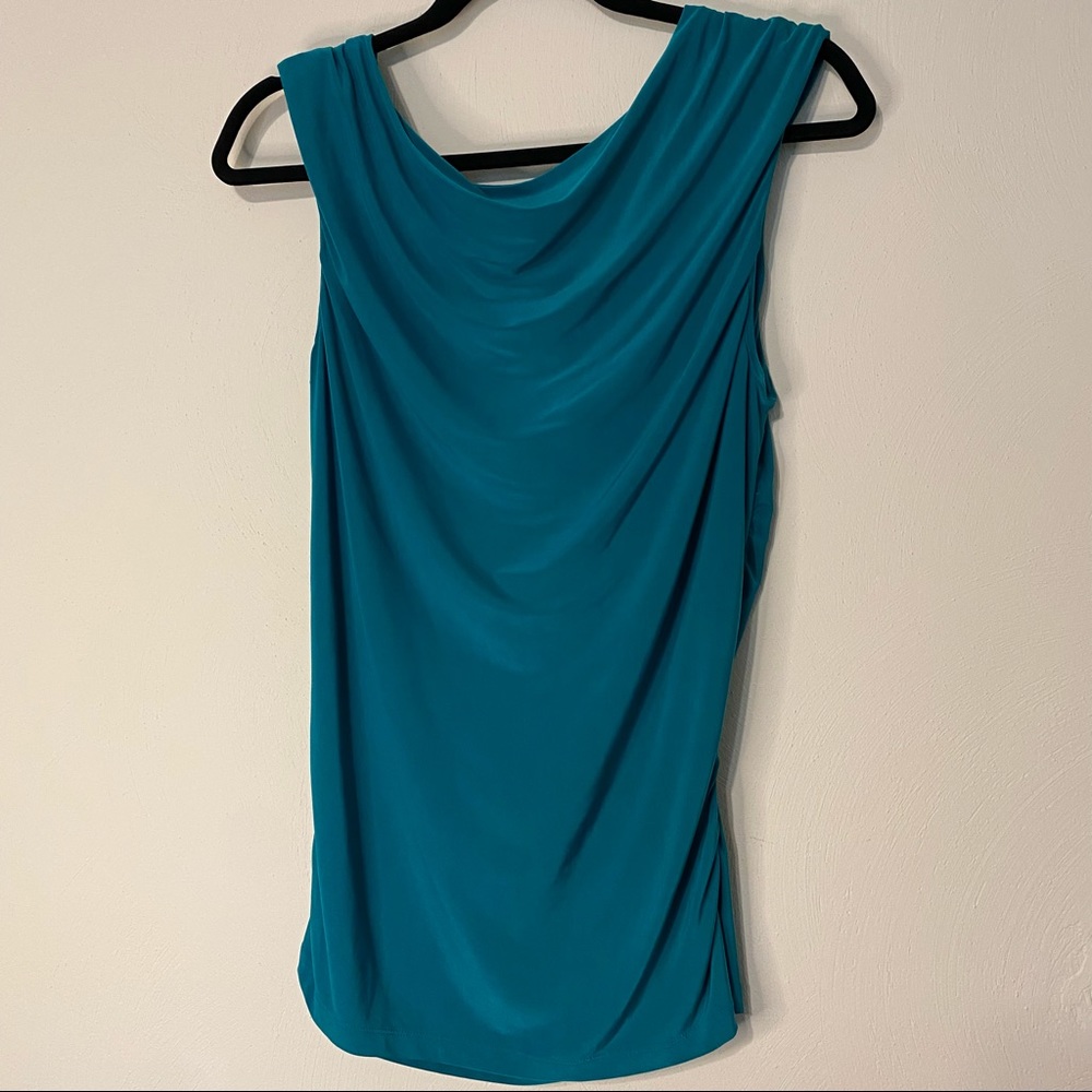 The Limited Sleeveless Top - L